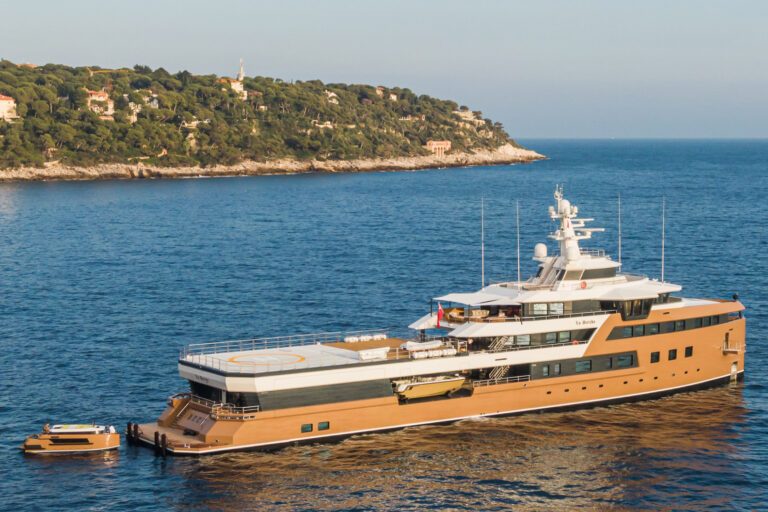 La Datcha Damen Yachts for Sale (4)